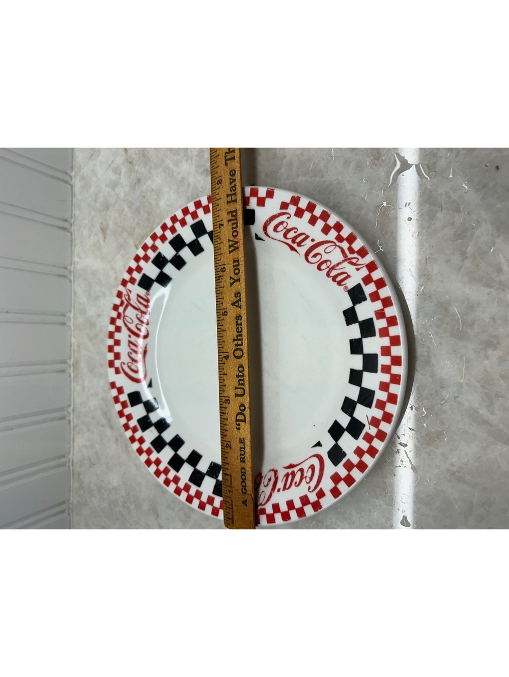 Coca-Cola Vintage 1996 Gibson Red/Black/White Checkered 10-1/2" Dinner Plate